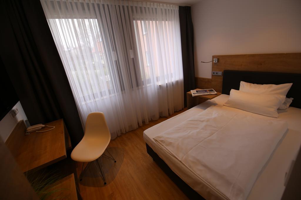 Hotel Knorz Zirndorf Ngoại thất bức ảnh